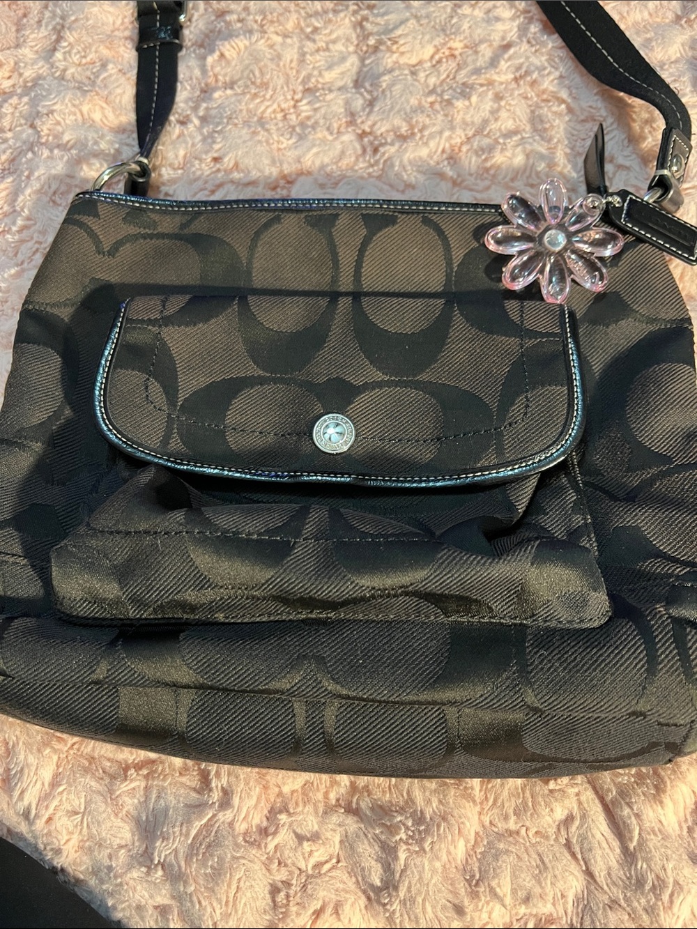 Coach Black Signature Crossbody Shoulder Bag with Floral Charm - Picture 2 of 11